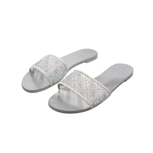 Guess - Picture 6 of 8